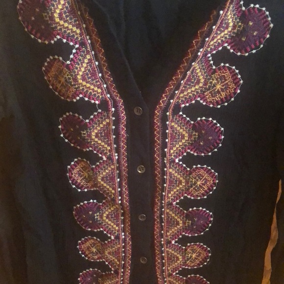 Altared State black, embroidered tunic - Picture 2 of 3